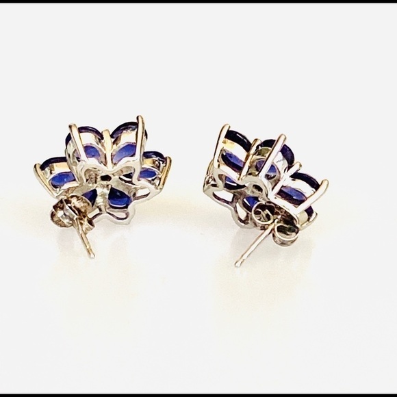 925 Sterling Silver Flower Crystal Earrings - Picture 6 of 8